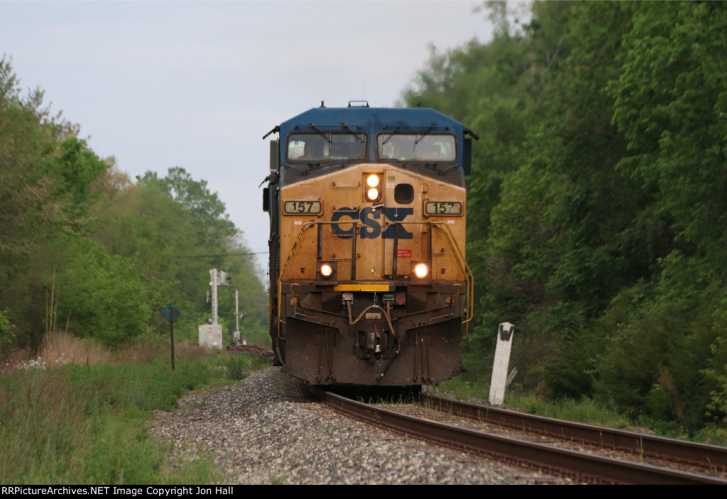 Just on to the Grand Rapids Sub, CSX 157 leads Q326 east